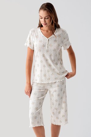 Kısa Kollu Düğmeli Çiçek Desenli Ajurlu %100 Pamuk Kapri Pijama Takım 19204