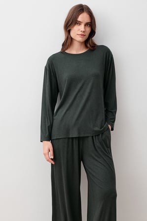 Uzun Kollu Yumuşak Dokulu Esnek Viskoz Pijama Takım 20202