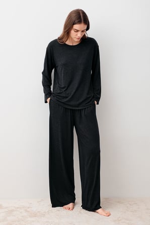 Uzun Kollu Yumuşak Dokulu Esnek Viskoz Pijama Takım 20202
