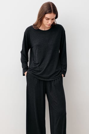 Uzun Kollu Yumuşak Dokulu Esnek Viskoz Pijama Takım 20202