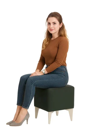Dekoratif Kare Puf 35x35x45 cm – Gri Kadife Kumaş, Beyaz Ayaklı Modern Tasarım