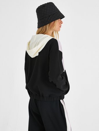 Kapüşonlu Renk Bloklu Sweatshirt