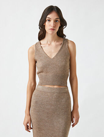 V Yaka Kolsuz Triko Atlet