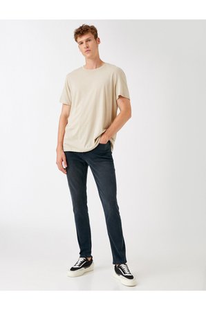 Erkek Lacivert Brad Slim Fit Jeans