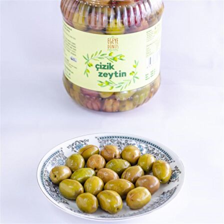 Ev Yapımı Geleneksel Yeşil Çizik Zeytin - 1 Kg. (Naturel Salamura Sadece Tuz ve Su İçerir)