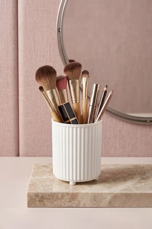 3 Adet Makyaj Fırçası Ve Tarak Düzenleyici | Çok Amaçlı Kozmetik | Banyo Düzenleme Kutusu | Organizer | 900 ML | Beyaz