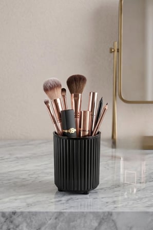 3 Adet Makyaj Fırçası Ve Tarak Düzenleyici | Çok Amaçlı Kozmetik | Banyo Düzenleme Kutusu | Organizer | 900 ML | Siyah