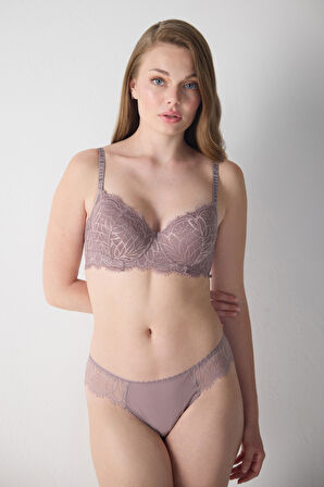 Dantelli Ekstra Dolgulu Süngerli Sütyen