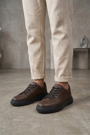BLF-010 Erkek Sneaker Günlük Casual Spor Ayakkabı Kahverengi Siyah Taban