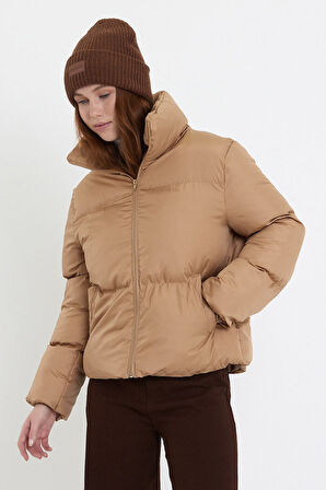 Kadın Haki Owersize Dolumlu Şişme Su Geçirmez Mont Tbg069