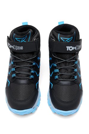 Tonny Black Çocuk Unisex Siyah Bebe Mavisi Rahat Kalıp Renkli Taban Bot