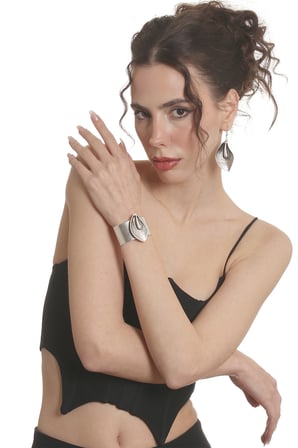 Labalaba Kadın Antik Gümüş Kaplama Antoryum Çiçeği Sallantılı Model Küpe &Bileklik Set