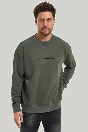 Bisiklet Yaka Haki Slim Fit Sweatshirt 23FWM60168