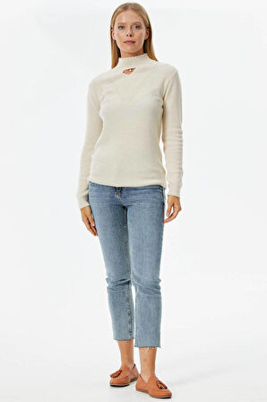 Damla Yaka İnci Detaylı Triko Kazak  - Kemik