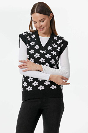 V Yaka Çiçek Motifli Triko Süveter  - Siyah