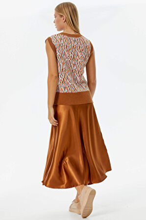 V Yaka Desenli Triko Süveter  - Kiremit