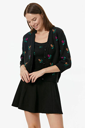 Çiçek Motifli Crop Triko Takım  - Siyah