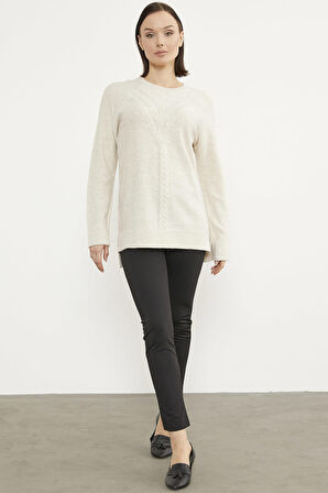 Arkası Uzun Önü Örgü Detaylı Triko Kazak - Açık Bej