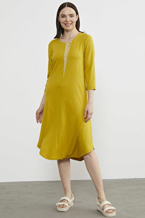 Çizgi Detaylı Dökümlü Penye Elbise - Hardal