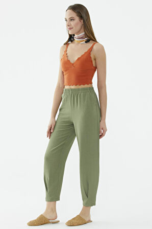 Paça Büzgü Detaylı Krep Pantolon - Yeşil