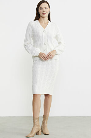 Saç Örgüsü Motifli Etekli Yünlü Triko Takım - Kemik