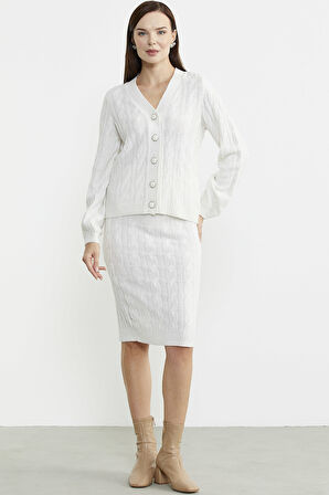 Saç Örgüsü Motifli Etekli Yünlü Triko Takım - Kemik