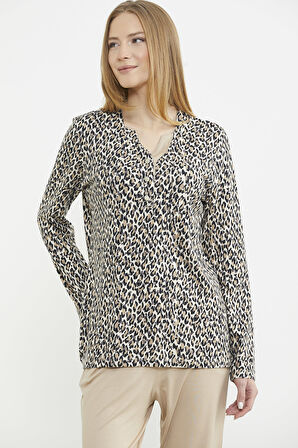 Yakası Düğmeli Leopar Kombinli Pijama Takım - Bej