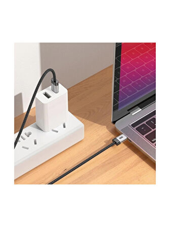 Borofone iPhone ile Uyumlu 60W Şarj ve Data Kablo Type-C To Type-C - 1 .2 Metre - BU48 D Siyah