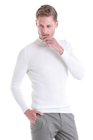 Ekru Regular Fit Düz Balıkçı Yaka Klasik Yün Triko Kazak | M