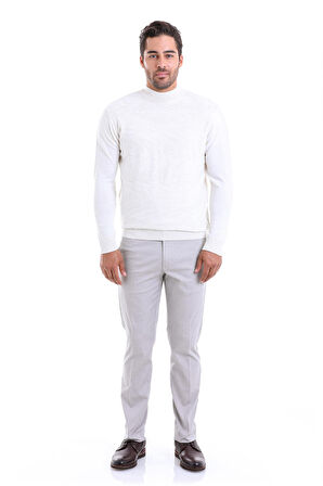 Beyaz Regular Fit Yünlü Desenli Yarım Balıkçı Yaka Triko Kazak | XL