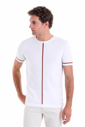 Beyaz Slim Fit Desenli Rayon Bisiklet Yaka Triko Tişört