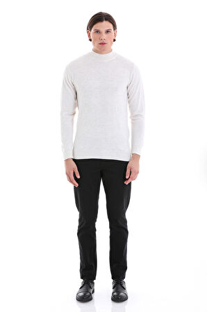 Beyaz Regular Fit Jakarlı Yarım Balıkçı Yaka Yünlü Triko Kazak | 3XL