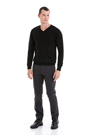 Siyah Regular Fit Düz V Yaka Yünlü Triko Kazak | 3XL