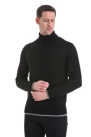 Siyah Regular Fit Düz Balıkçı Yaka Triko Kazak | M