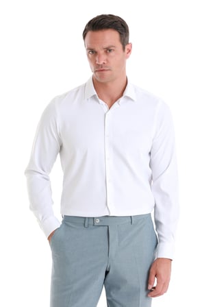 Beyaz Comfort Fit Düz Slim Yaka Uzun Kollu Gömlek | S