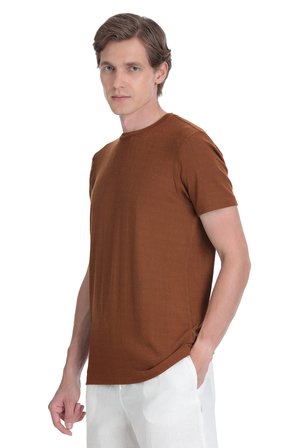 Kahverengi Regular Fit Bisiklet Yaka Tişört | M