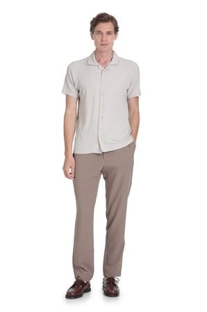 Ekru Regular Fit Apaş Yaka Gömlek | M