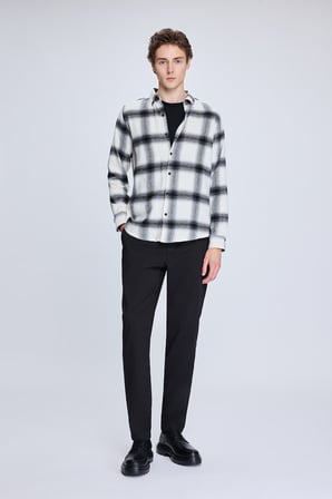 Siyah Slim Fit Kareli Düğmeli Yaka Uzun Kollu Pamuklu Gömlek | S