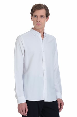 Beyaz Comfort Fit Düğmeli Yaka Uzun Kollu Casual Gömlek | M