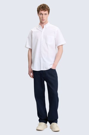 Beyaz Comfort Fit Düğmeli Yaka 100% Pamuk Kısa Kollu Casual Gömlek | M