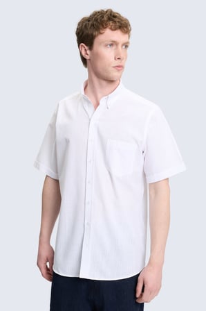 Beyaz Comfort Fit Düğmeli Yaka 100% Pamuk Kısa Kollu Casual Gömlek | M