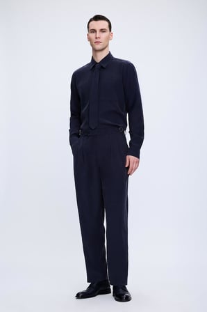 Lacivert Slim Fit Slim Yaka Pamuklu Uzun Kollu Gömlek | L