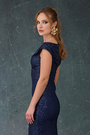 ELBISE UZUN HAKI PAYETLİ YIRTMACLI