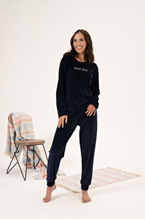 Kadın Kışlık Lazy Day Kadife Pijama Takımı