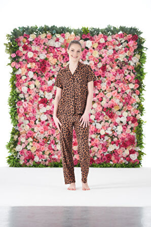 Kadın Yazlık Kaplan Desenli Önden Düğmeli Kısa Kollu Marla Pijama Takımı - Kahverengi