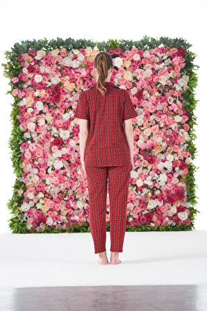 Kadın Yazlık Kareli Önden Düğmeli Kısa Kollu Penye Lycra Pijama Takımı