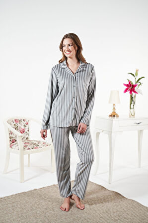 Kadın Kışlık Önden Düğmeli Çizgili Kadife Pijama Takımı Gri