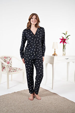 Kadın Kışlık Önden Düğmeli Kalp Desenli Süet Pijama Takımı