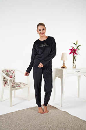 Kadın Kışlık Kadife Pijama Takımı