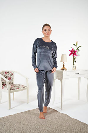 Kadın Kışlık Kadife Pijama Takımı